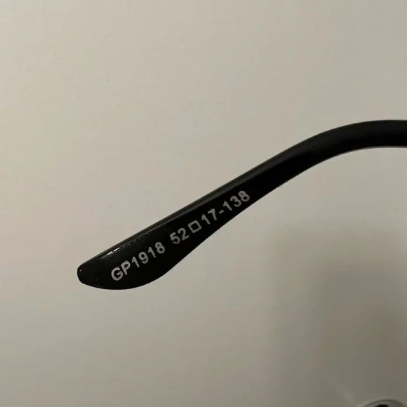 Stylish Black Louis Vuitton Cat-Eye 👓 glasses 🌹👌🔥 - Picture 7 of 8